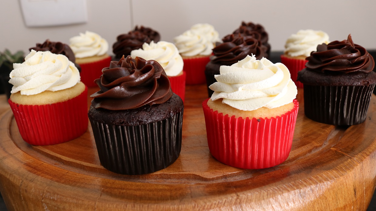 Cupcake de chocolate e leite ninho